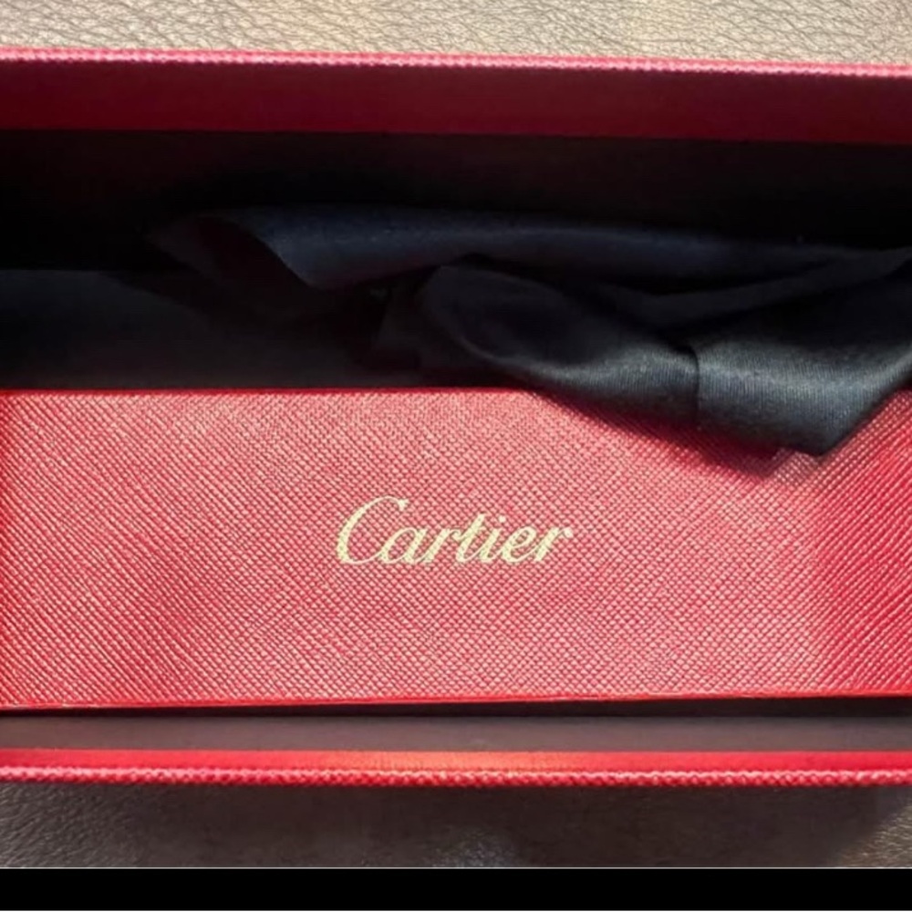 ✨💎BRAND NEW IN BOX💎✨ Cartier Sunglasses with paperwork box and cases. - Picture 5 of 9